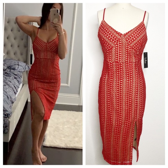 Lulus Dresses & Skirts - Lulus Lace Body-con Cocktail Midi Sleevless Dress